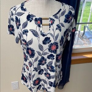 White Short Sleeve Tee with Navy Floral Print and Gold Neck Bar